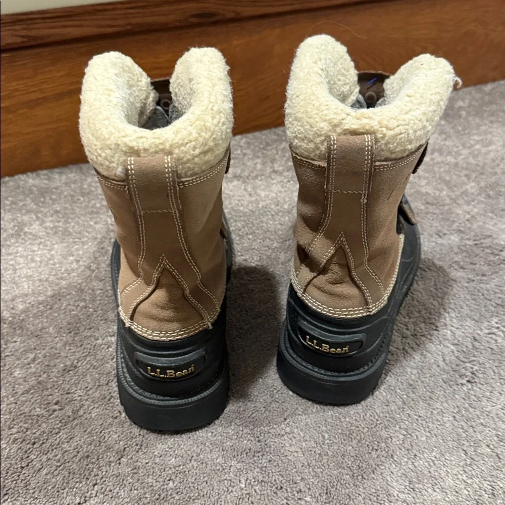 L.L. Bean Shearling Lined Duck Boots Tan Black Winter Snow Boots SIZE 9M